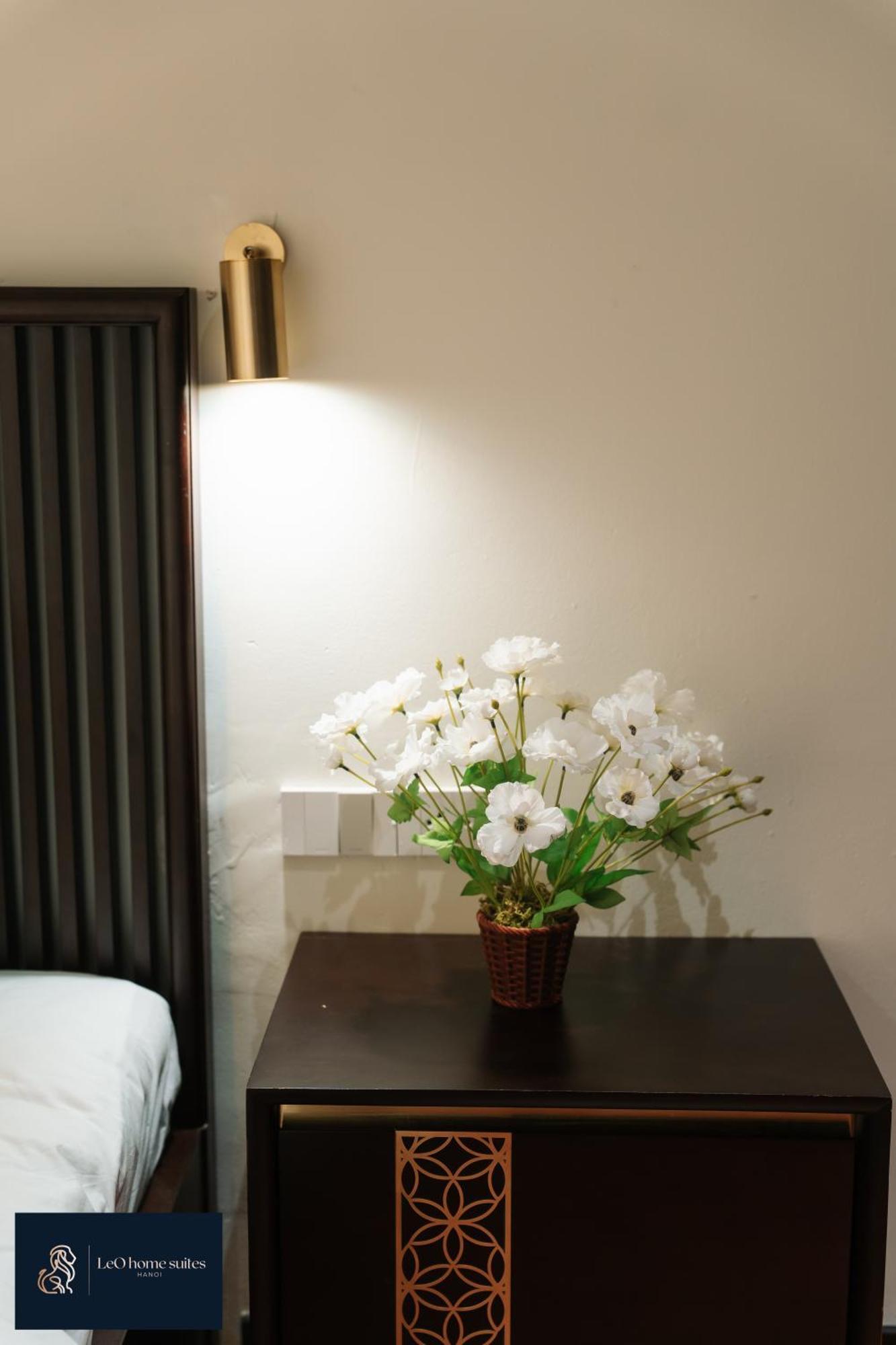 Home Suites -Natural Light -Projector -Spacious - 2Br Incenter Hanoi Exterior photo